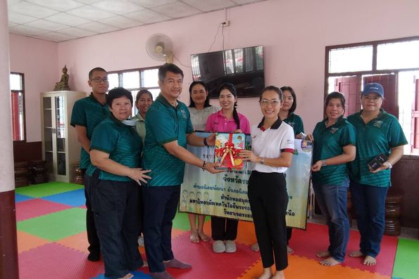 โครงการพัฒนาห้องสมุดแก่ชุมชน      